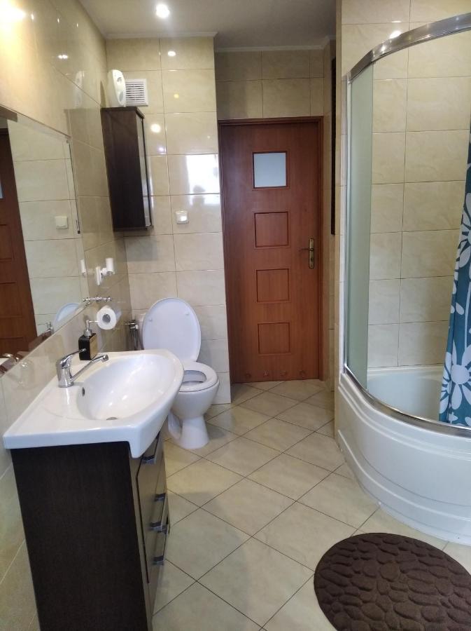 Apartament W Domu Na Wsi Tomaszów Lubelski Екстериор снимка