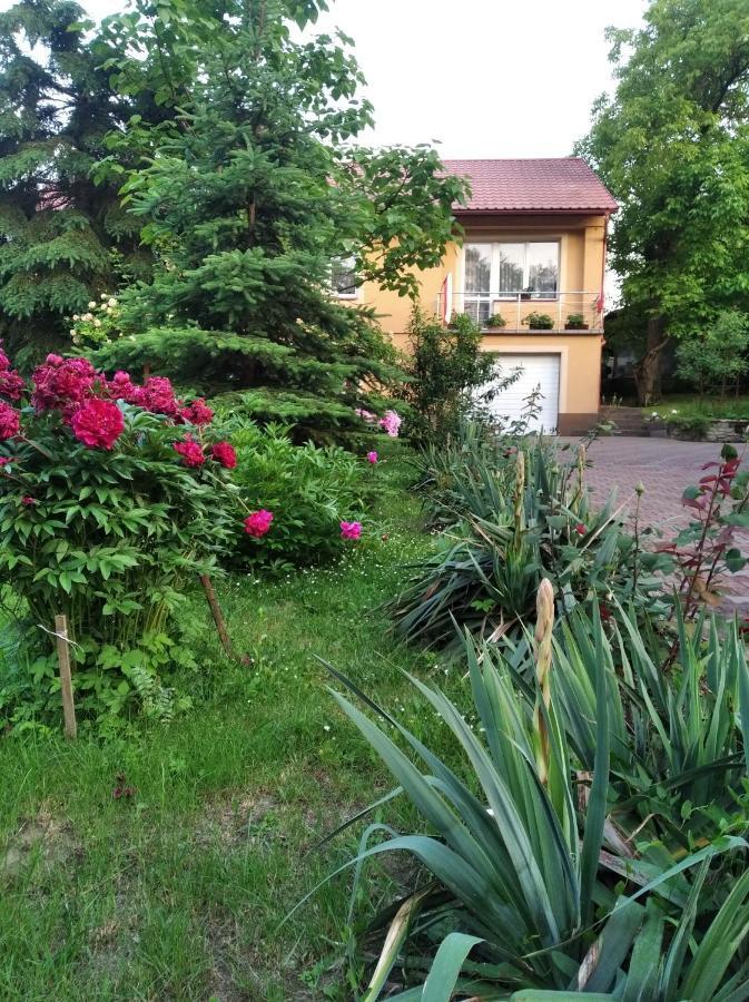 Apartament W Domu Na Wsi Tomaszów Lubelski Екстериор снимка