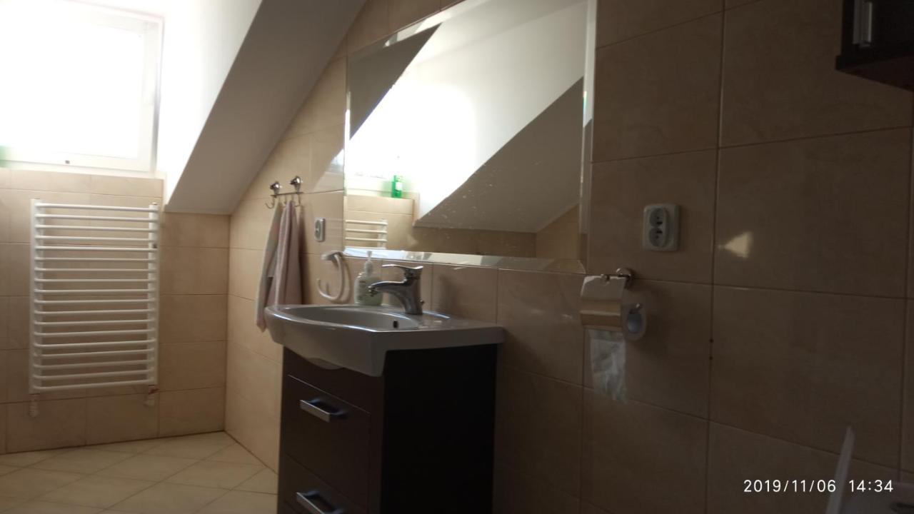 Apartament W Domu Na Wsi Tomaszów Lubelski Екстериор снимка